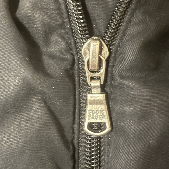 Eddie Bauer Black Goose Down Puffer Vest, size Large - Picture 8 of 8